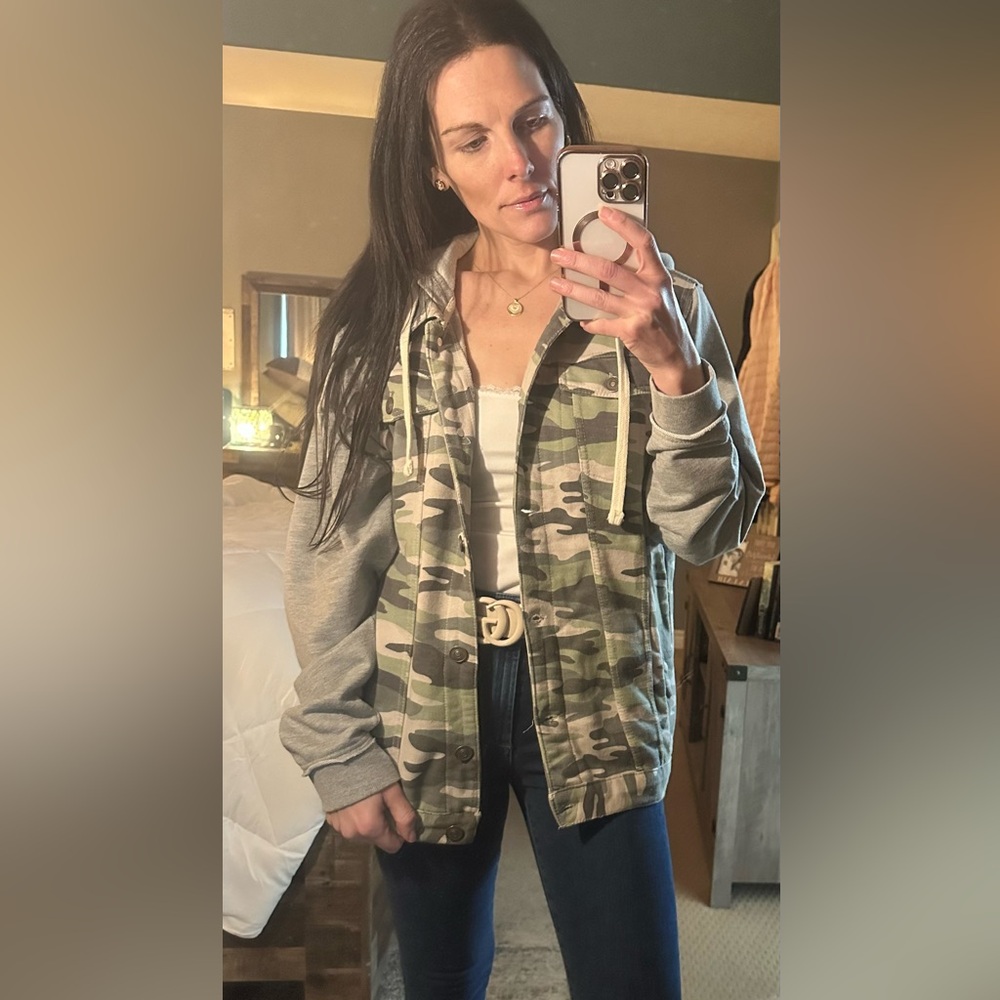 Like Love Small Camo and Gray Women's Jacket